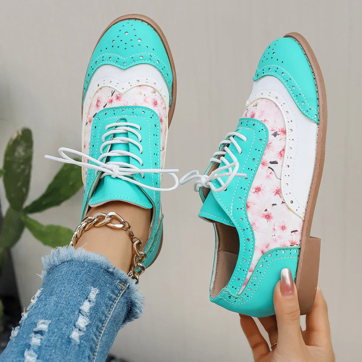 Vivid Derby Low